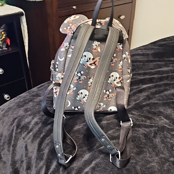 Loungefly Disney Mickey Mouse Gray Backpack - Picture 4 of 7